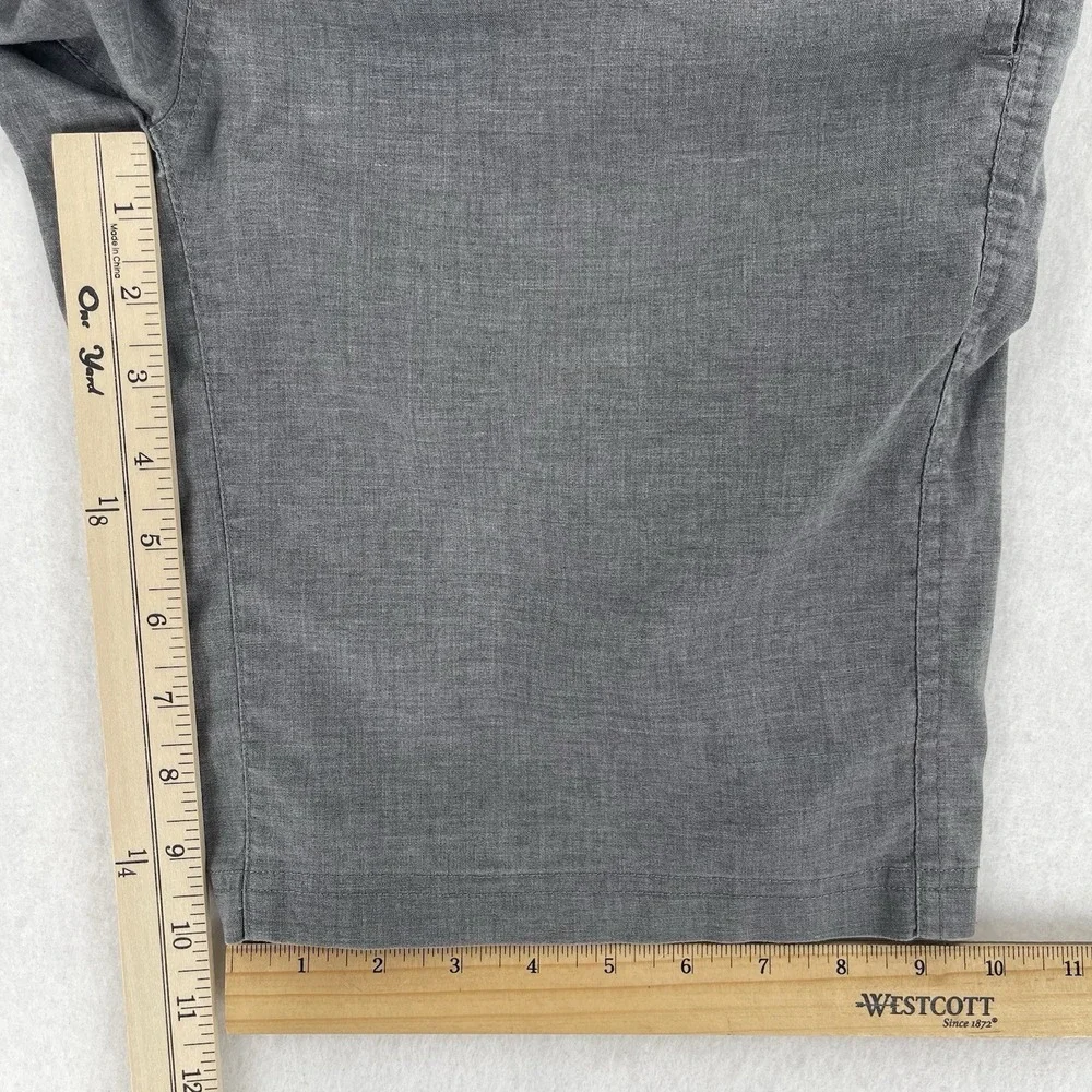 Prana Vaha Shorts Mens Small Gray Performance Stretch Yoga Workout Athletic